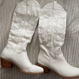 Billini White Embroidered Heeled Boots
